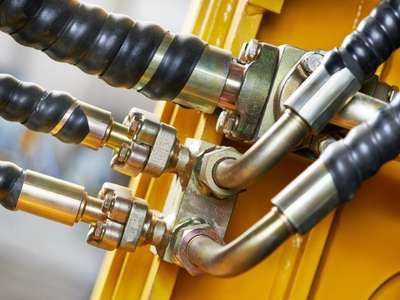 Schmieröl - RENOLIN MR series - FUCHS PETROLUB SE - hydraulisch / mineralölbasiert / für industrielle Nutzung