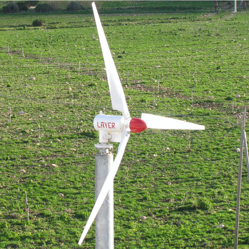 Permanentmagnet-Direktantrieb-Windkraftanlage - GE series - Layer Electronics s.r.l. - freistehender Mast / mit variabler Geschwindigkeit / geringe Leistung