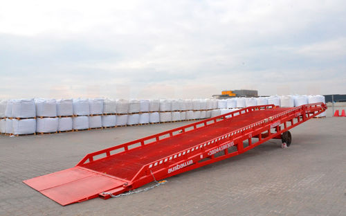 Laderampe für Bootsteg - LNG series - AV-EXIM - für Gabelstapler / für Lagerhallen / für Nutzfahrzeuge