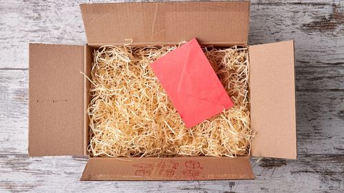 Papierschutzverpackung - DS Smith - Karton / Kissen