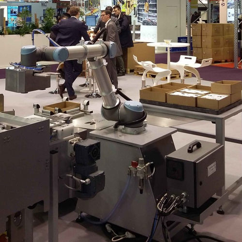 Knickarmroboter - Quick e-Pack - DS Smith - Verpackung