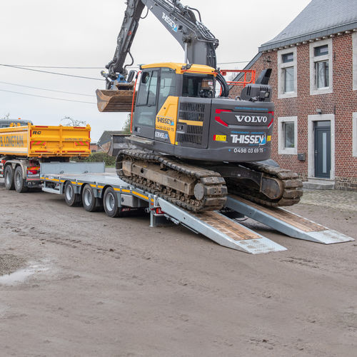 Deichselanhänger - MAX300 - Faymonville Distribution S.A. - Baumaschinentransporter / Plattform / Ultra-Tieflader