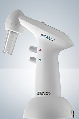 Batteriebetriebener Pipettierhelfer - 0.1 - 200 ml, 100 - 240 V | pipetus® series - Hirschmann Laborgeräte GmbH & Co. KG