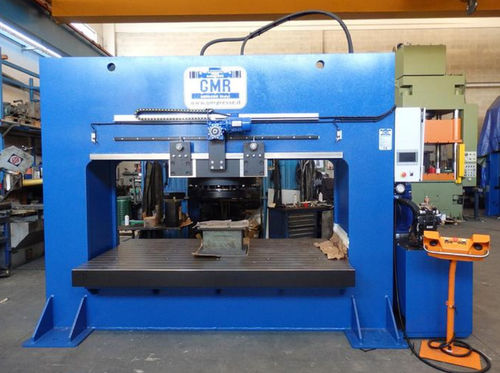 Hydraulische Presse - 3951395 - GMR di Maffi Raimondo Srl - Form / mit beweglichem Kolben / vertikal