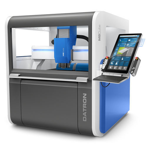 CNC-Fräsmaschine / 3-Achs - M8Cube - DATRON - vertikal / für Nichteisenmetalle / für Verbundstoffe