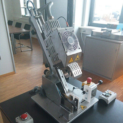 Elektrische Schrumpfmaschine - DERAY® WorkMan / TP - DSG-CANUSA GmbH - Tisch
