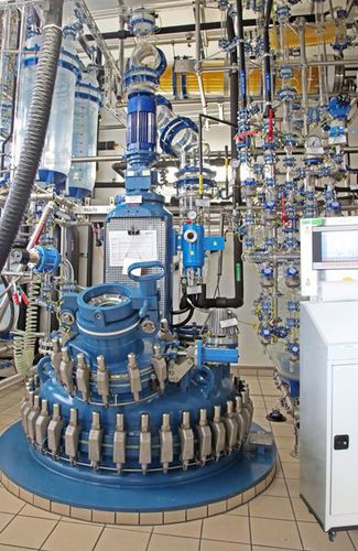 Rührkesselreaktor - Sistemas de reatores em escala de produção - Buchiglas (Büchi AG)-Reactor Systems & Pilot Plant - für die chemische Industrie / für die Kunststoffindustrie / Prozess