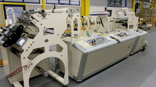 Schrumpfschlauch-Verschließmaschine / aus OPS - TBR3 SUPERIOR - FADA ITALIA SRL - PET / PVC / mit Schmelzklebstoff-Applikator