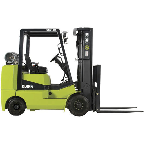 LPG-Gabelstapler - CGC series - CLARK Material Handling - Sitz / für Materialumschlag / mit Gegengewicht