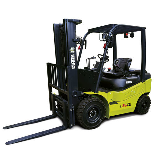 Elektrischer Gabelstapler - LXE series - CLARK Material Handling - Sitz / für Materialumschlag / mit Gegengewicht