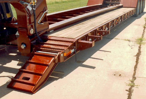 Gooseneck-Anhänger - 325C - Landoll - für Industriematerial / 3-Achsen / Schwerlast