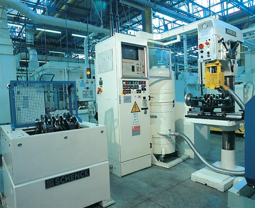 Horizontale Auswuchtmaschine - EBTK series - SCHENCK RoTec GmbH - dynamisch / für Kurbelwelle / automatisch