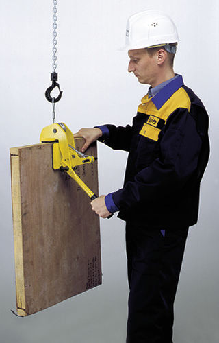 Hebeklemme für Holzplatte - TPZ series - Columbus McKinnon Industrial Products - vertikal / manuell