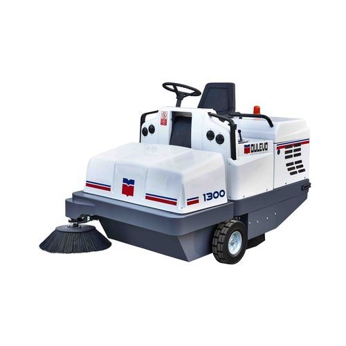Aufsitzkehrmaschine - Dulevo 1300 - DULEVO INTERNATIONAL - dieselbetrieben / mit Batterie / für Außenbereich