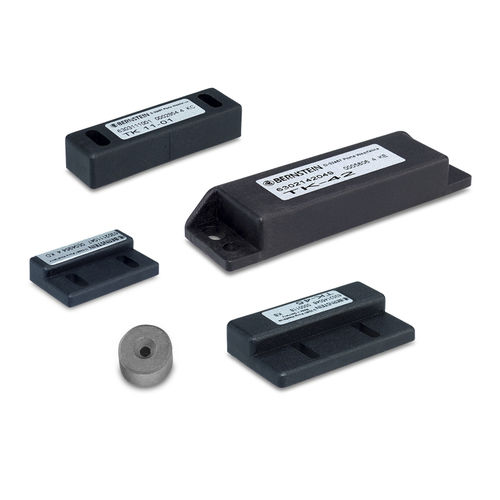 Ferrit-Dauermagnet - BERNSTEIN AG - rechteckig / zylindrisch