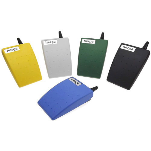 Steuerungs-Fußschalter - 6220 - HERGA - elektrisch / 1 Pedal / kompakt