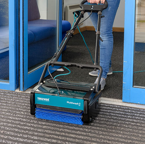 Handgeführte Scheuersaugmaschine - Multiwash II - Truvox International - mit Kabelzufuhr / Vielzweck