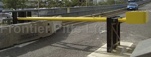 Parkplatzschranke - PAS 68 | Manual Drop Arm Barrier - Frontier-Pitts - zum Heben