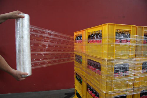 Stretchfolie - Climawrap® - SIGNODE - Polyethylen / für Banderolenaufbringmaschinen / perforiert