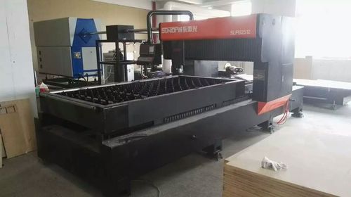 CO2-Laser-Schneidemaschine - Suzhou Suntop Laser Technology CO.,LTD