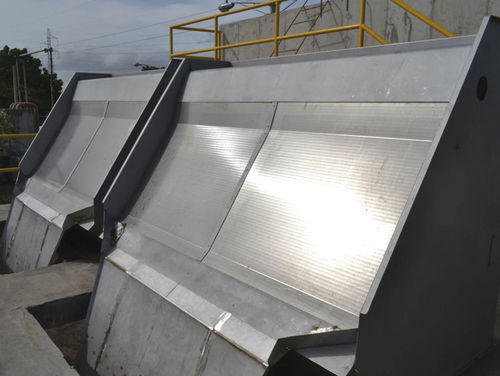 Siebmaschine für die Abwasserbehandlung - HIDROYEC ® - ESTRUAGUA - statisch / für Feststoffe/Flüssigkeiten