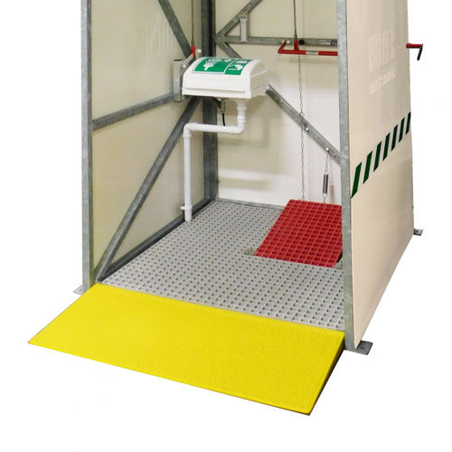 Rutschfeste Matte - Hughes Safety Showers - Kunststoff / für Feuchträume / für Eingang