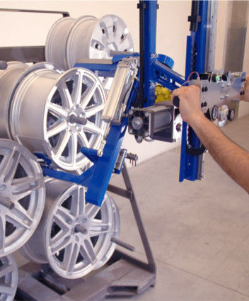 Pneumatischer Manipulatorarm - FAMATEC - mit Greifsystem / für mechanische Bauteile / Säulen