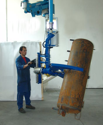 Pneumatischer Manipulator - FAMATEC - mit Greifsystem / für mechanische Bauteile / für Container