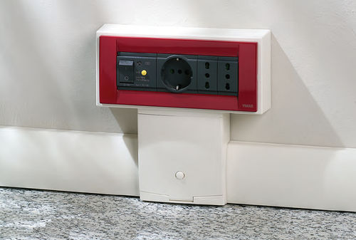 Kabelkanal - 75 x 25 mm , 2 m | TRIS 2000 Series - CANALPLAST - PVC / Mini- und Sockelleisten