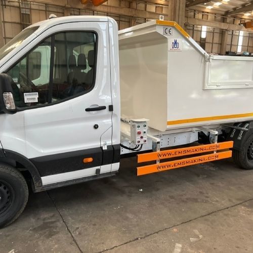 Hecklader-Müllwagen - EMS Machinery - elektrisch