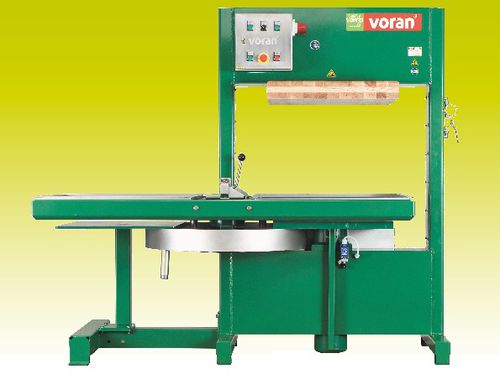 Hydraulische Presse - 180 P2 - Voran - Kompression / für die Lebensmittelindustrie / Drehtisch
