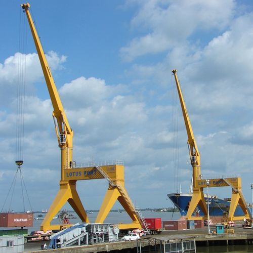 Schienenmontierter Kran - TCC 230 - Liebherr Cranes - Spitzenausleger / Hafen / für Materialumschlag