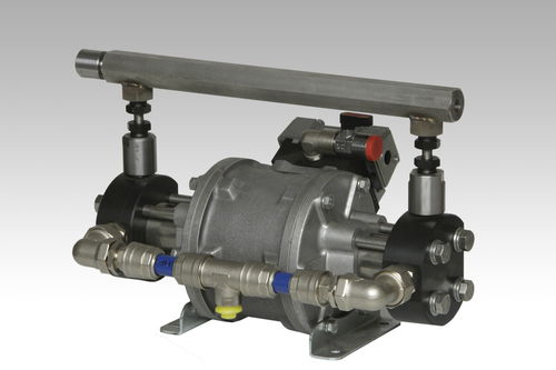 Hydraulische Kolbenpumpe - P825 series - OLMEC - luftbetrieben / doppeltwirkend