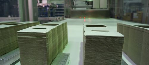 Kartonierer für Schrumpffolienverpackung / Wrap-Around - A+F Automation + Fördertechnik GmbH - für die Lebensmittelindustrie / automatisch