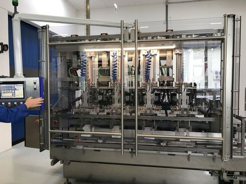 Automatischer Trayformer - Carpentier Packaging GmbH