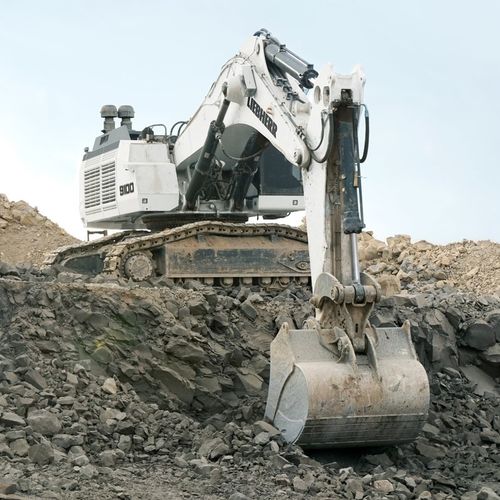 großformatiger Bagger - Liebherr Excavators