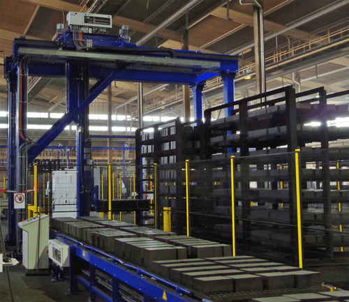 Kettentransportsystem - MINDA Industrieanlagen GmbH - mit motorisierten Rollen / Industrie
