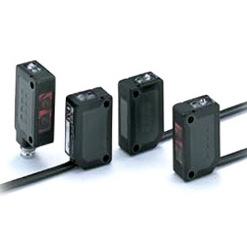 Optoelektronischer Sensor / Einweg - SA1E  series - IDEC - mit Hintergrundausblendung / polarisierte Rückbeleuchtung / rechteckig