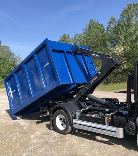 Abrollkipper mit LKW Haken - A8 - BOB SISTEMI IDRAULICI SPA - Gelenkarm