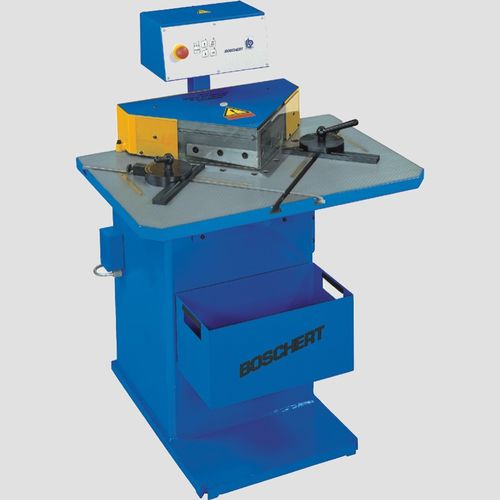 Ausklinkmaschine mit fixem 90°-Winkel - LB 13  - Boschert GmbH & CoKG - automatisch