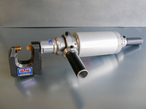 Pneumatische Clinch-Handzange - ULG SN8 - BTM Europe Blechverb. GmbH