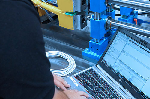 Management-Software - DREISTERN GmbH & Co. KG - Steuerung / Sicherheit