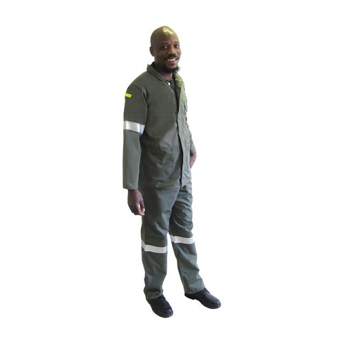 Chemikalienbeständiger Overall - ACI-FLAM® - A.J. Charnaud & Co. (Pty) Ltd. - Stoff / für die chemische Industrie / blau