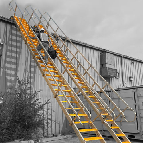 Treppe für Außenbereich - Tuff Built Products Inc. - Metall / temporär