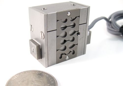 Linearer Piezomotor - 3 - 25 mm, 20 - 100 N | CS-12-60 Series - DSM