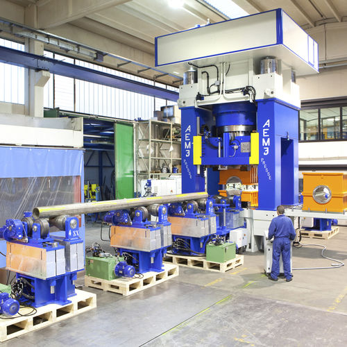 Kalibrierpresse - 13001 - AEM3 S.r.l. - hydraulisch / für Produktion / Rohr
