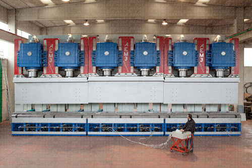 Hydraulische Presse - 29007 - AEM3 S.r.l. - Biege / Einständer