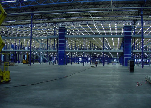 Mehretagen-Stahlbaubühne - SAAR LAGERTECHNIK GmbH - für Industrieboden / für Lagerhallen