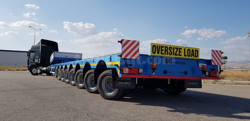 Plattform-Sattelauflieger - Gt Semi Trailers - Ultra-Tieflader / 8-Achsen / angehängt