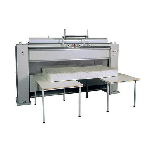 Halbautomatische Verpackungsmaschine - SM220 R - DUEFFE - Folien / horizontal / für Matratze